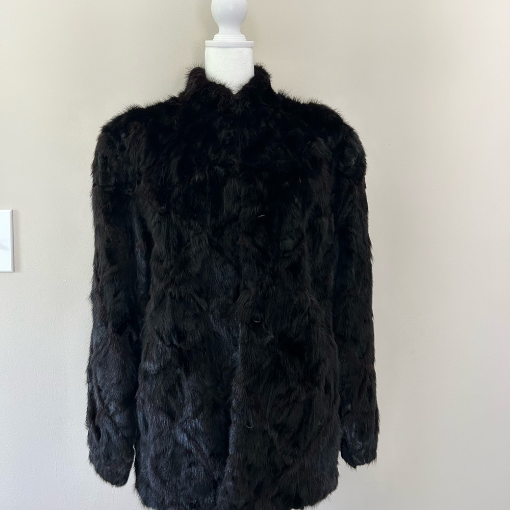 Vintage Mink coat. Short. Size medium